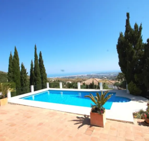 Краткосрочная аренда  отдельно стоящей виллы в Valtocado