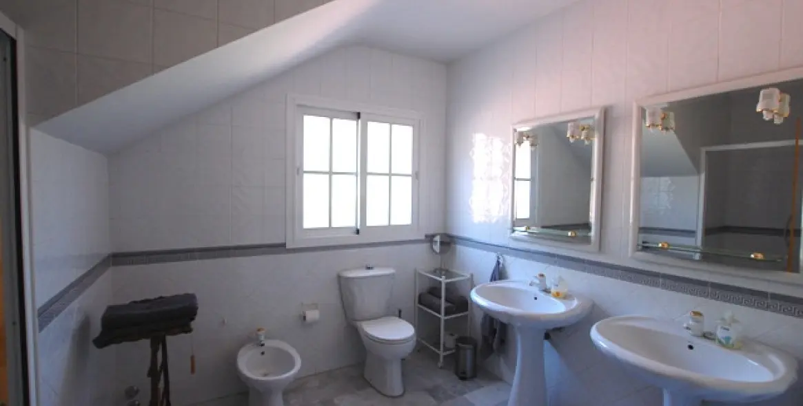 Short-term rent of detached villa in Valtocado 25