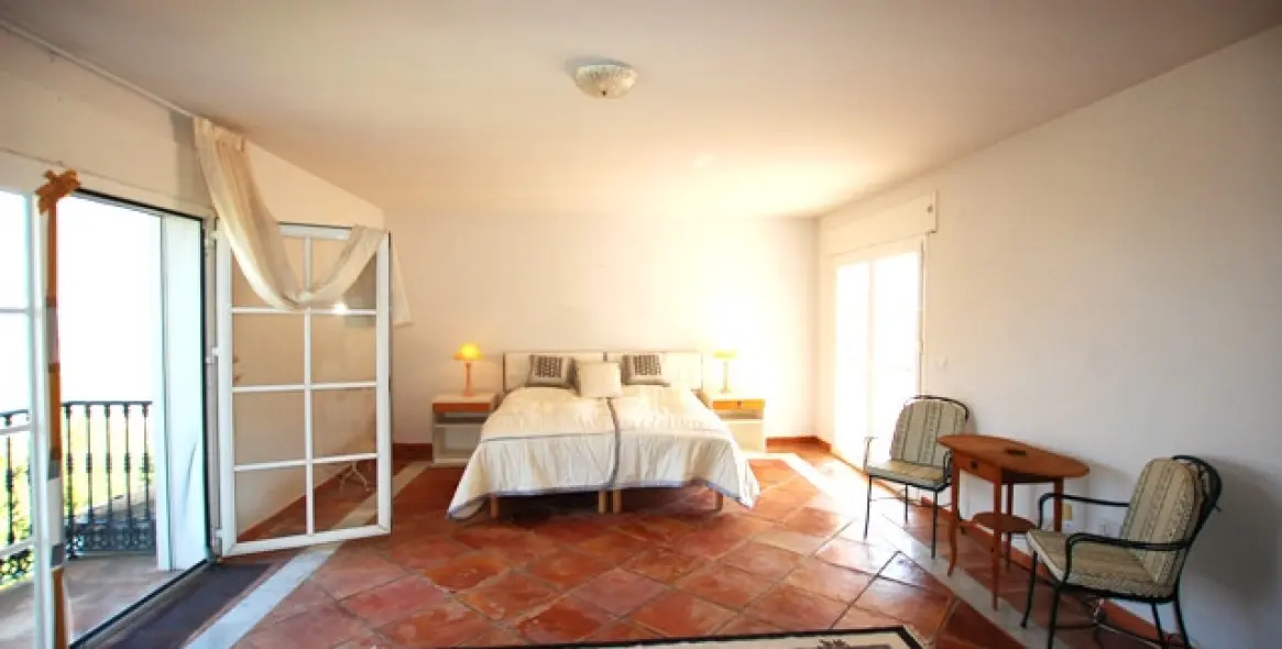 Short-term rent of detached villa in Valtocado 31