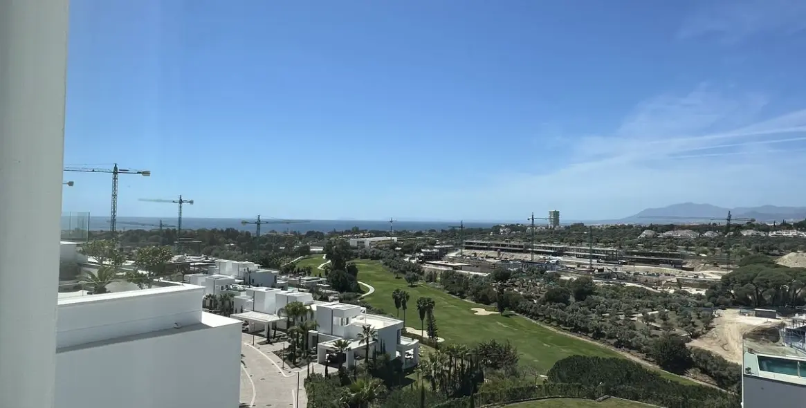 Short-term rent of penthouse duplex in Los Monteros 25