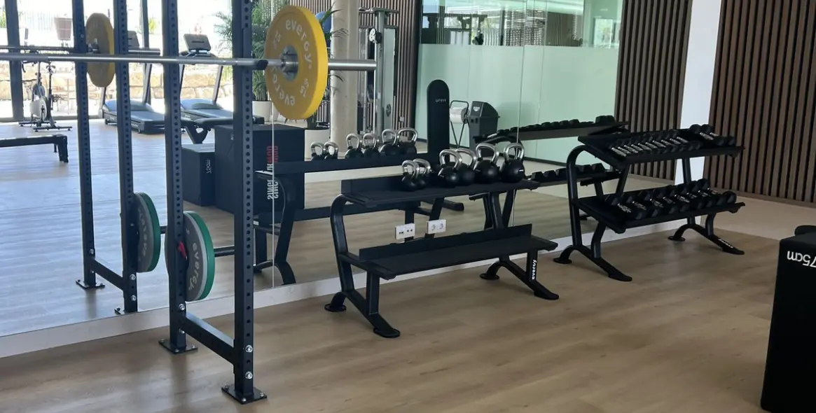 Short-term rent of penthouse duplex in Los Monteros 33