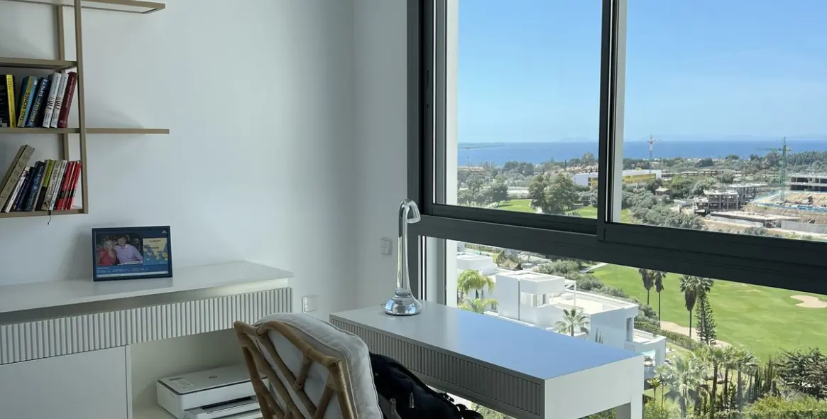 Краткосрочная аренда двухуровневого пентхауса в Los Monteros 21