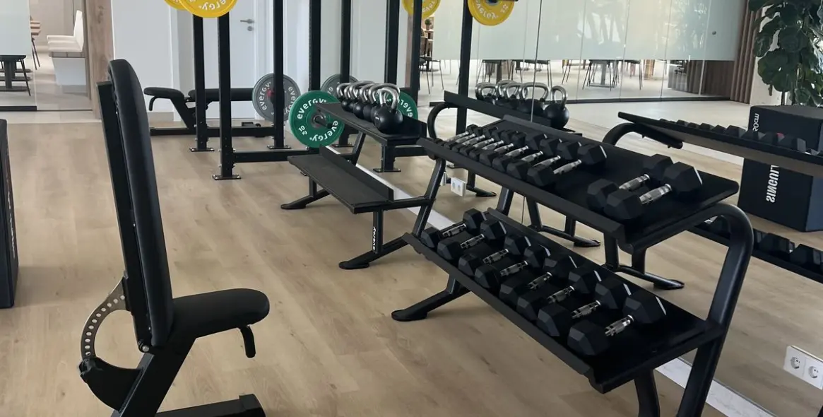 Краткосрочная аренда двухуровневого пентхауса в Los Monteros 51