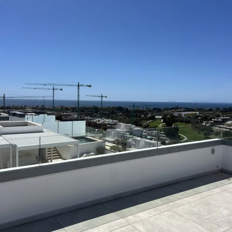 Short-term rent of penthouse duplex in Los Monteros