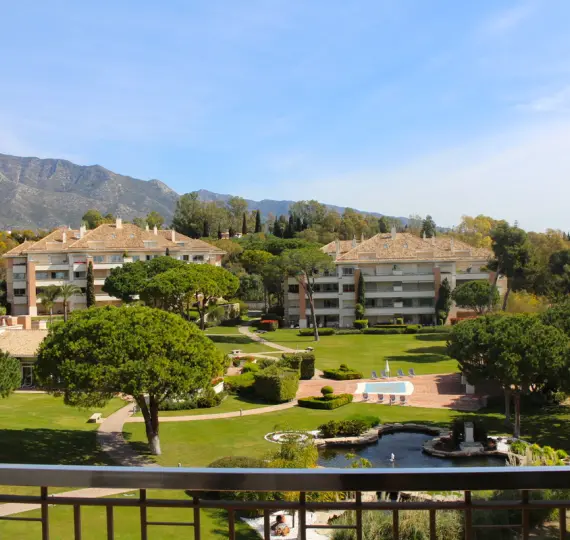 Short-term rent of penthouse in The Golden Mile