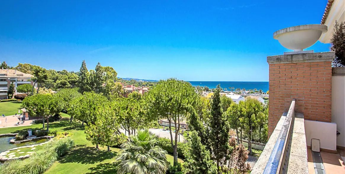 Краткосрочная аренда пентхауса в The Golden Mile 3