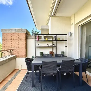 Short-term rent of penthouse in The Golden Mile