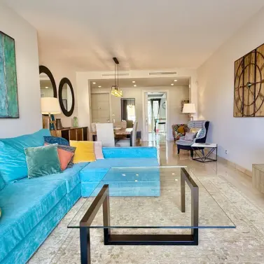 Short-term rent of penthouse in The Golden Mile