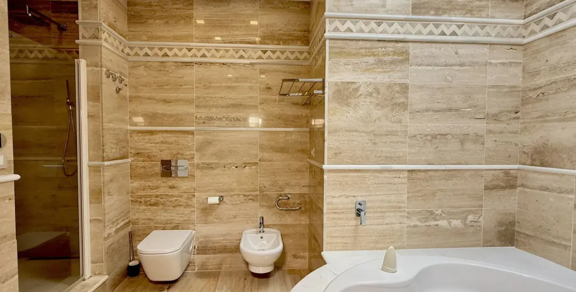 Short-term rent of penthouse in The Golden Mile 26