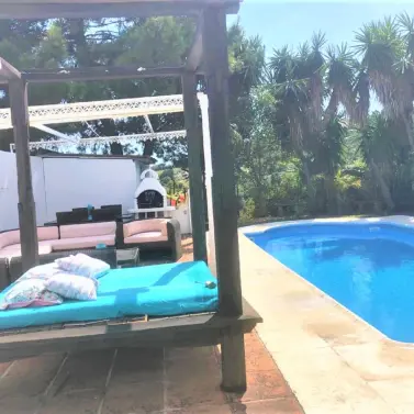 Long-term rent of detached villa in Estepona