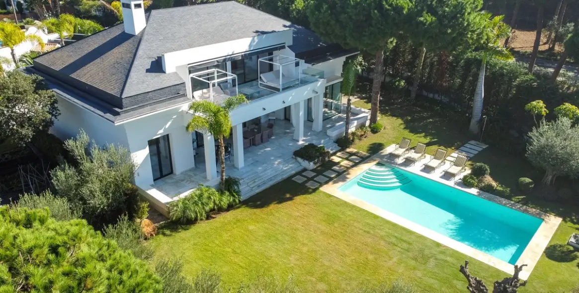 Долгосрочная аренда  отдельно стоящей виллы в Hacienda Las Chapas 8