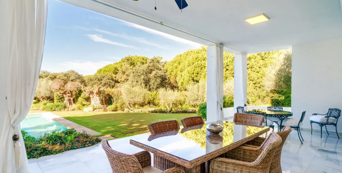 Долгосрочная аренда  отдельно стоящей виллы в Hacienda Las Chapas 10