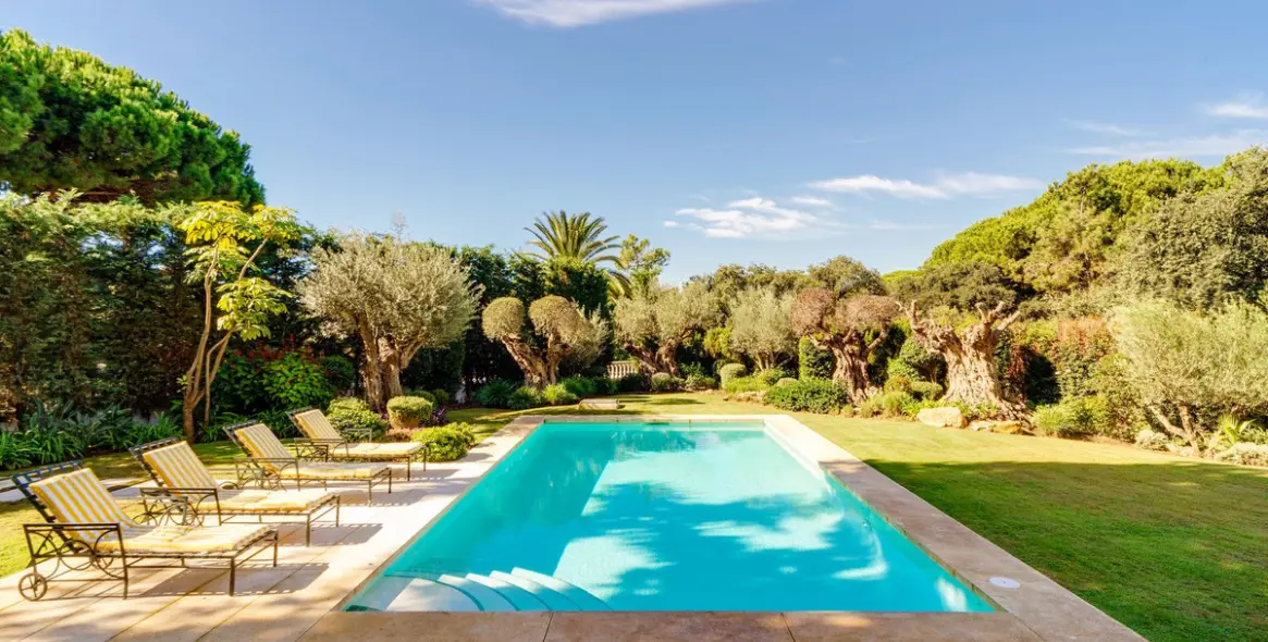 Долгосрочная аренда  отдельно стоящей виллы в Hacienda Las Chapas 19