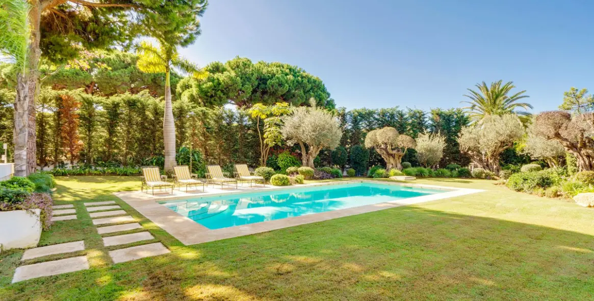 Долгосрочная аренда  отдельно стоящей виллы в Hacienda Las Chapas 20