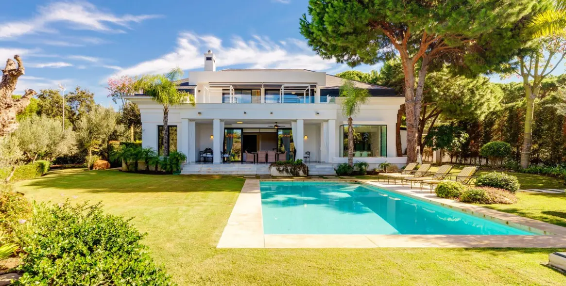 Long-term rent of detached villa in Las Chapas 24