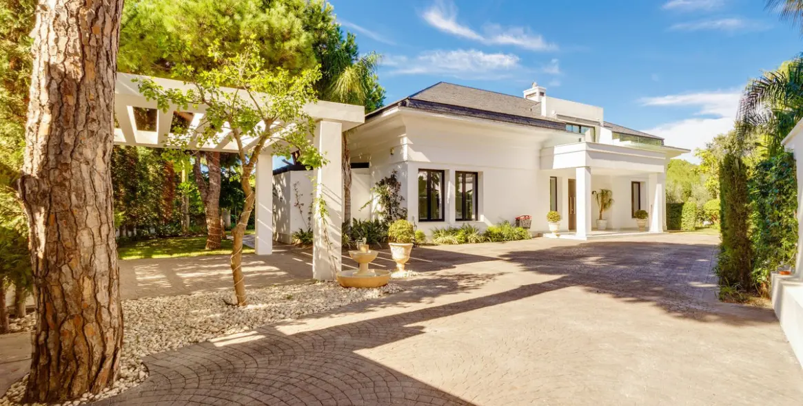 Long-term rent of detached villa in Las Chapas 26