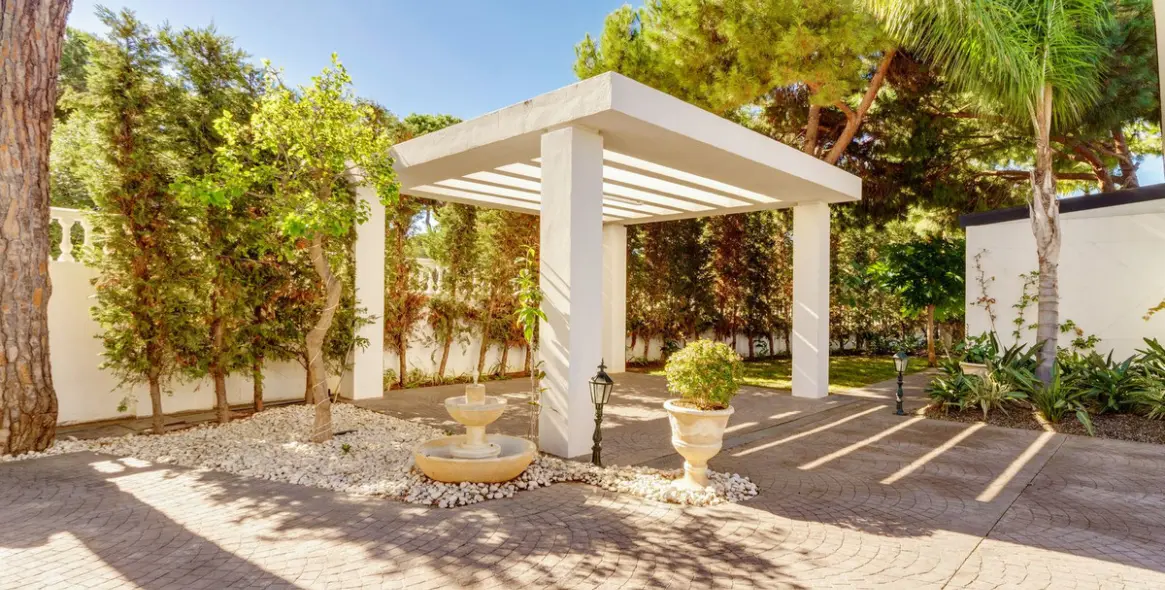 Long-term rent of detached villa in Las Chapas 27