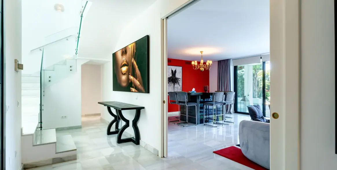 Long-term rent of detached villa in Las Chapas 34