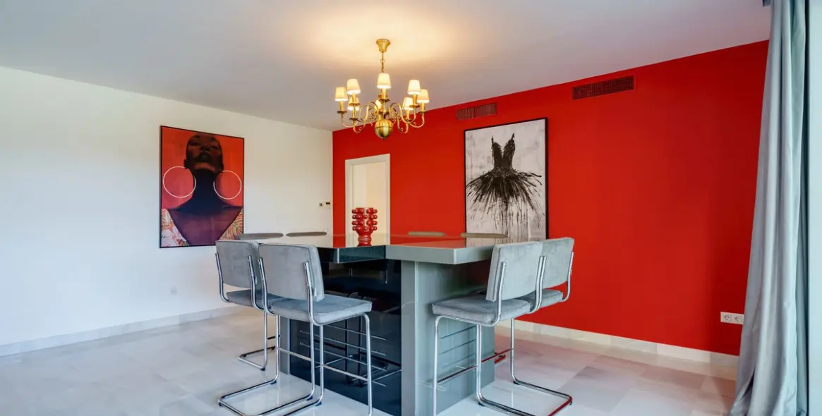 Long-term rent of detached villa in Las Chapas 42