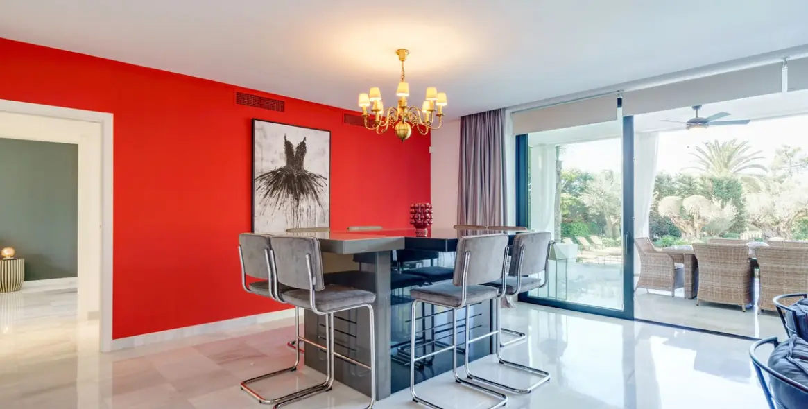 Long-term rent of detached villa in Las Chapas 44