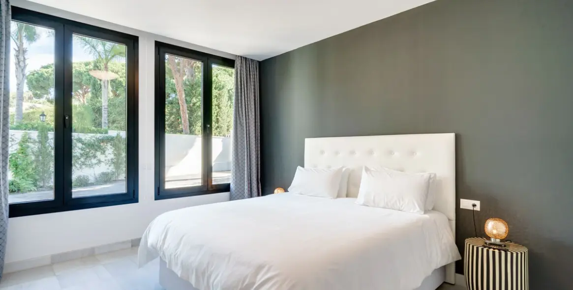 Long-term rent of detached villa in Las Chapas 46