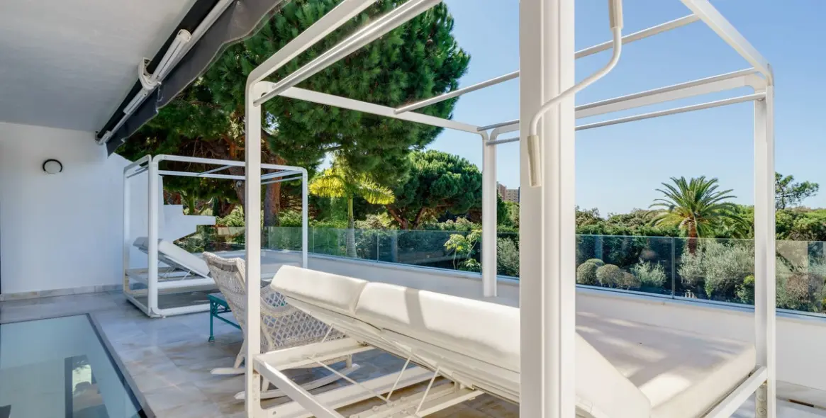 Long-term rent of detached villa in Las Chapas 85