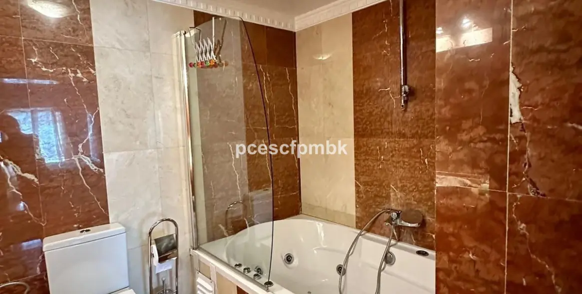 Краткосрочная аренда  отдельно стоящей виллы в Estepona 12