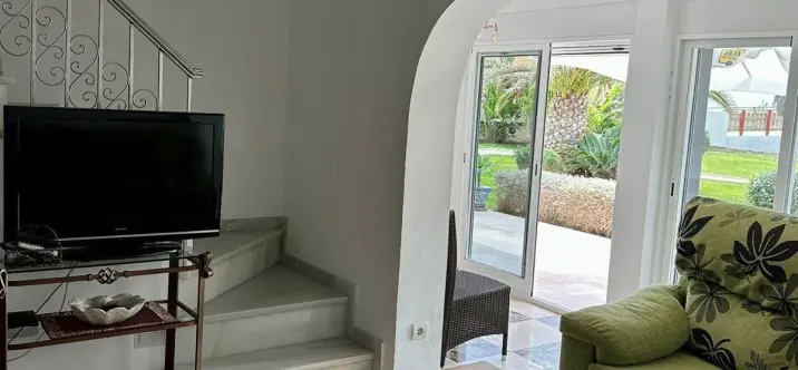 Short-term rent of detached villa in Estepona 2