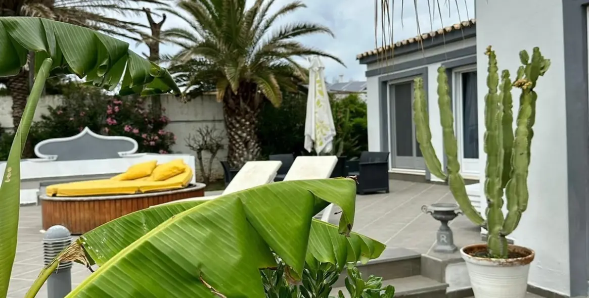 Short-term rent of detached villa in Estepona 14