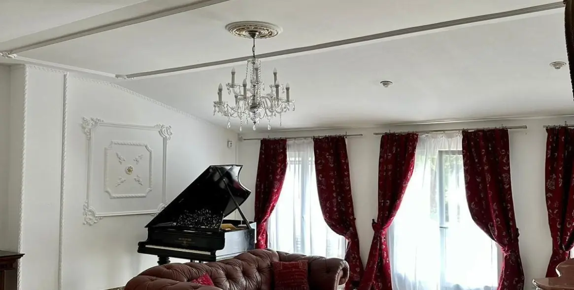Short-term rent of detached villa in Estepona 30