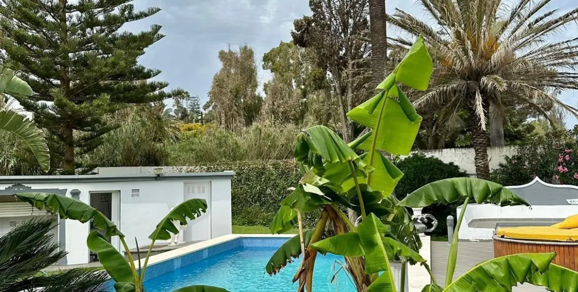 Short-term rent of detached villa in Estepona 55