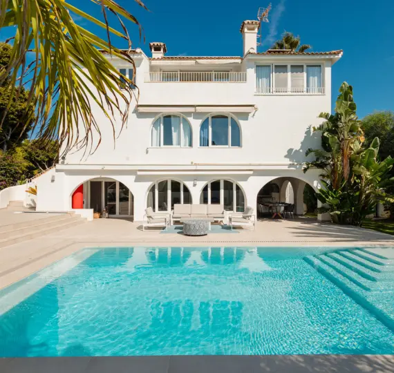 Long-term rent of detached villa in Costabella