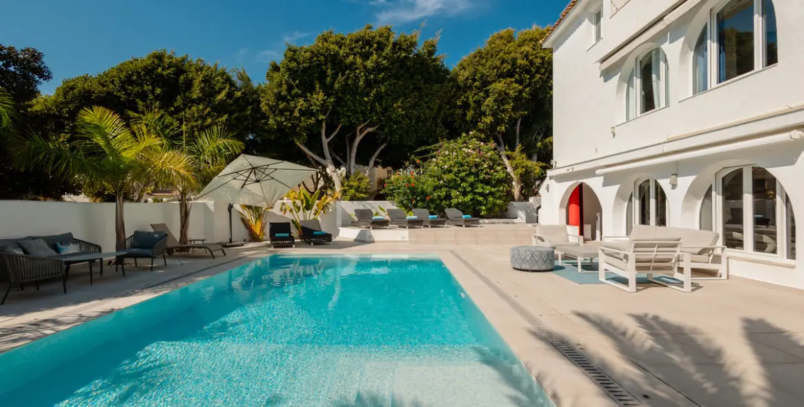 Alquiler a largo plazo de villa independiente en Costabella 2