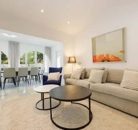 Long-term rent of detached villa in Costabella