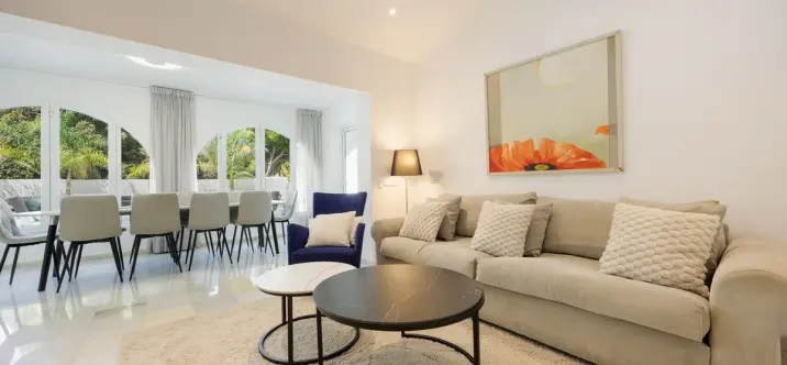 Long-term rent of detached villa in Costabella 3