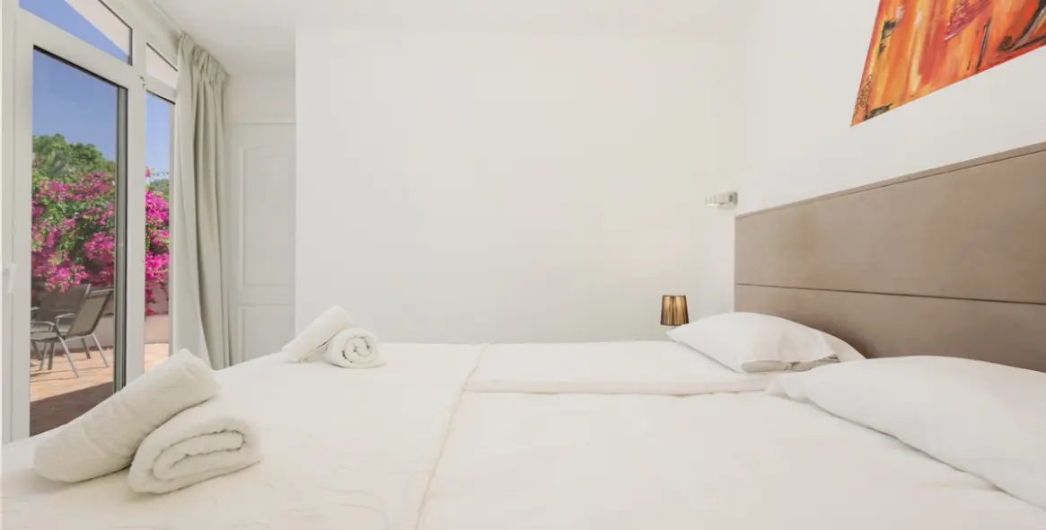 Alquiler a largo plazo de villa independiente en Costabella 17