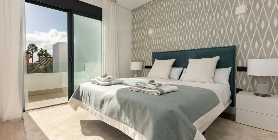 Краткосрочная аренда дома на две семьи в Nueva Andalucía 4