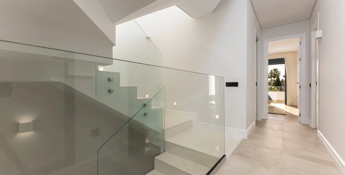 Краткосрочная аренда дома на две семьи в Nueva Andalucía 18