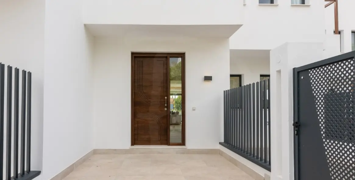 Краткосрочная аренда дома на две семьи в Nueva Andalucía 19