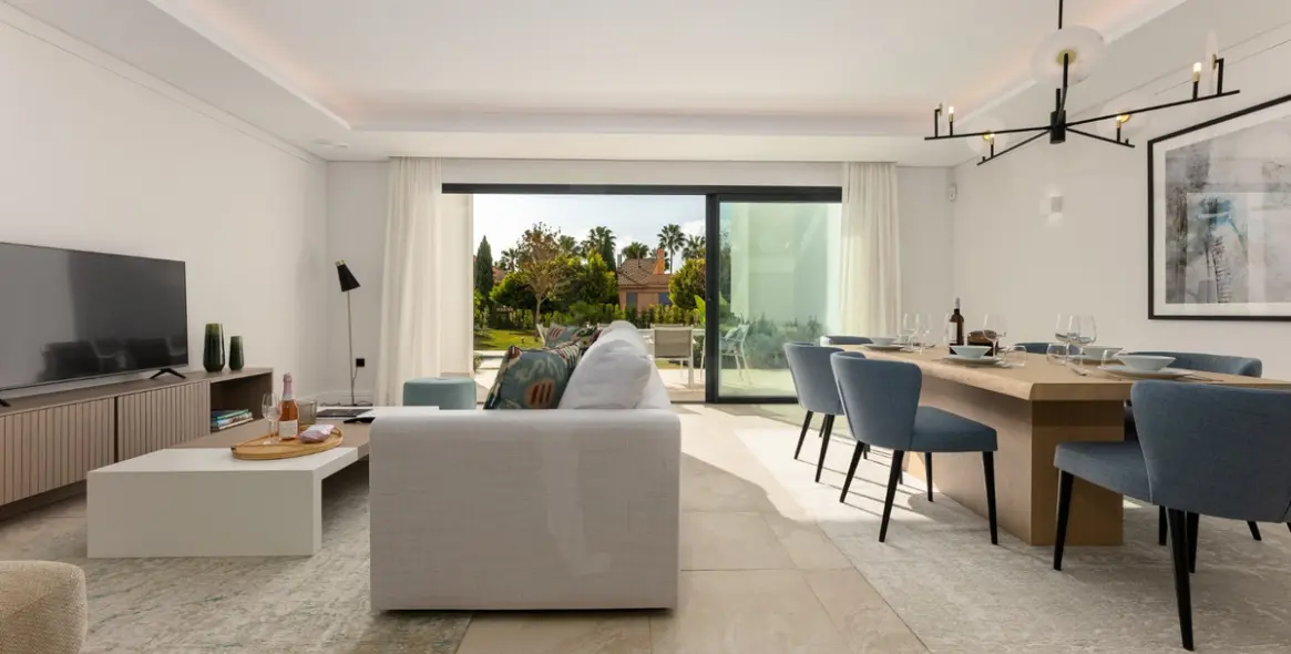 Short-term rent of semi-detached house in Nueva Andalucía 15