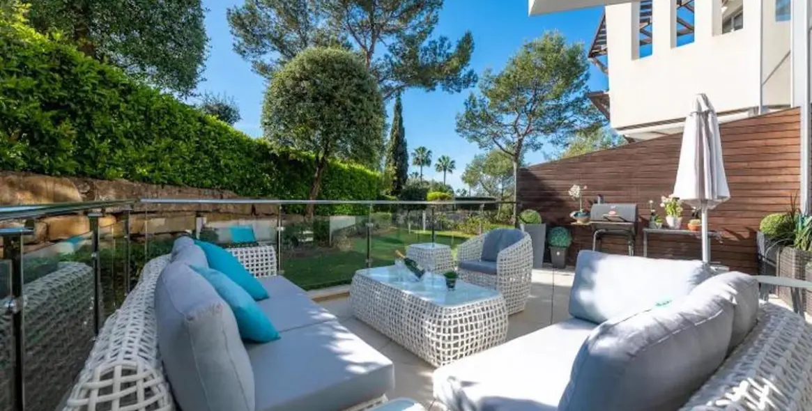 Краткосрочная аренда таунхауса в Sierra Blanca 2