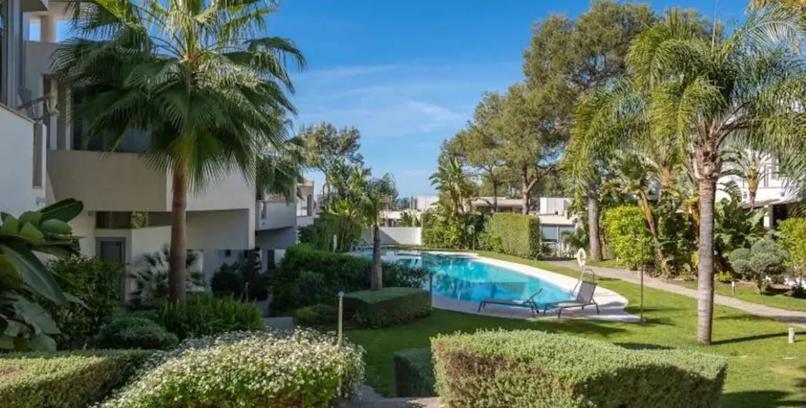 Краткосрочная аренда таунхауса в Sierra Blanca 4