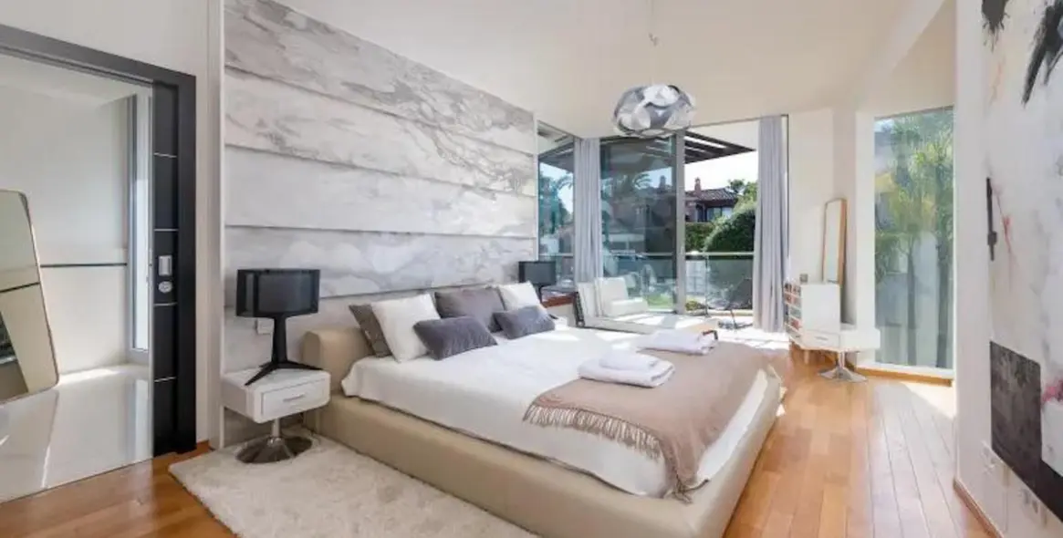 Краткосрочная аренда таунхауса в Sierra Blanca 10