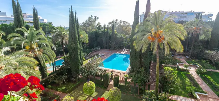 Краткосрочная аренда апартаментов на среднем этаже в Marbella 1