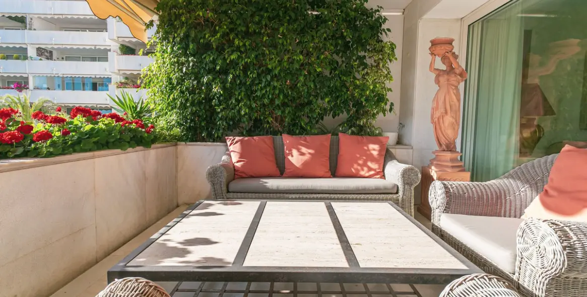 Short-term rent of middle floor apartment in Marbella 4