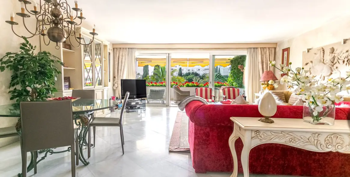 Short-term rent of middle floor apartment in Marbella 5