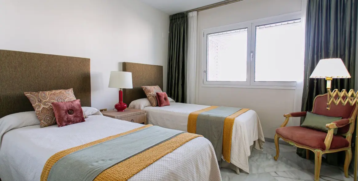 Short-term rent of middle floor apartment in Marbella 12