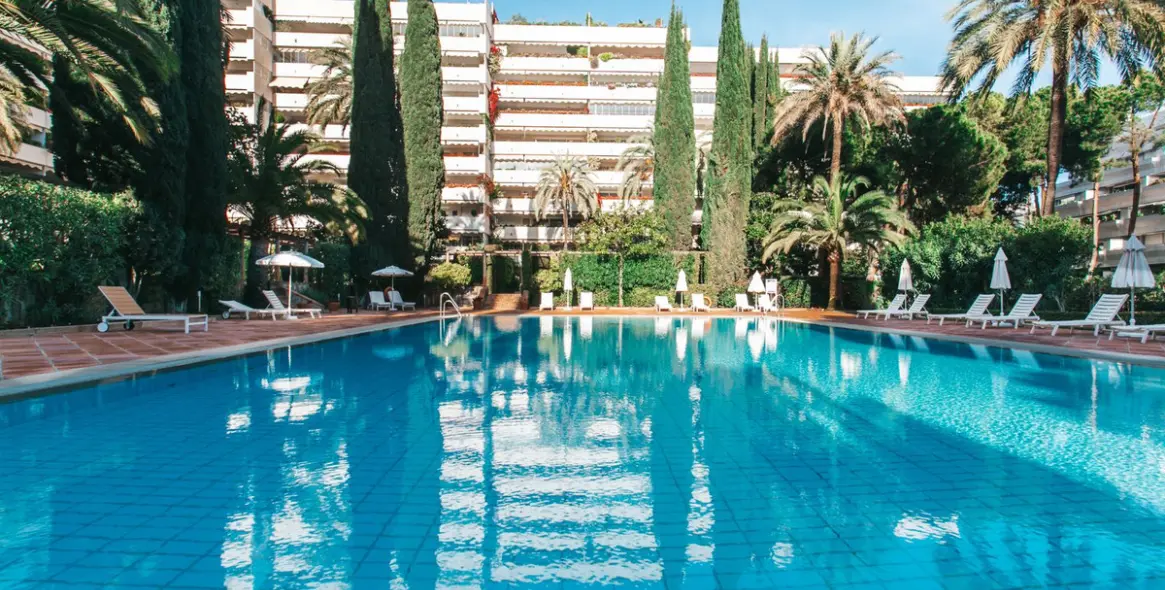 Short-term rent of middle floor apartment in Marbella 30