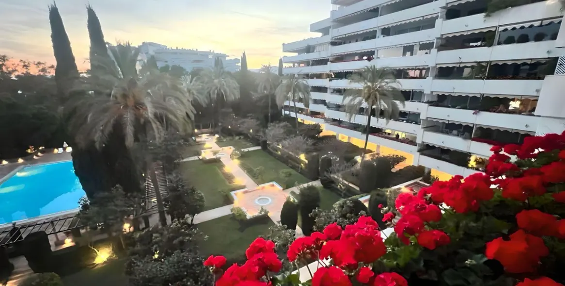 Short-term rent of middle floor apartment in Marbella 33