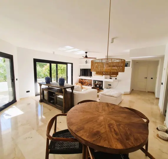 Short-term rent of middle floor apartment in The Golden Mile